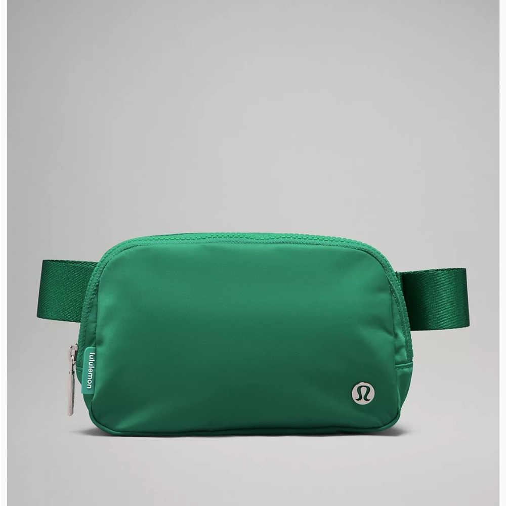 Lululemon everywhere belt bag emerald ice 1L